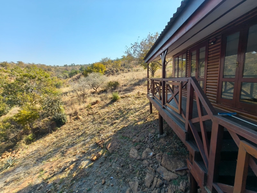 5 Bedroom Property for Sale in Waterkloof A H North West